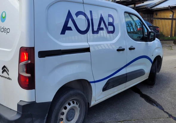 Veh&iacute;culo de AOLAB